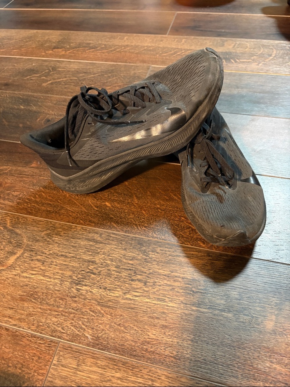 Women’s Nike Black Running Shoes - Lightweight Performance Trainer